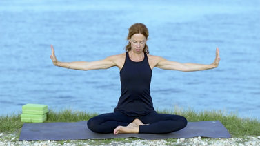 Yoga Video Green Tea Yoga: Core-Sequenz zur Aktivierung