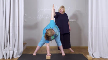 Yoga Video Yoga X-Large: Basic-Yoga – stehende Haltungen