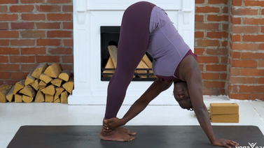 Yoga Video Standfestigkeit als Mama: Postnatal Yoga