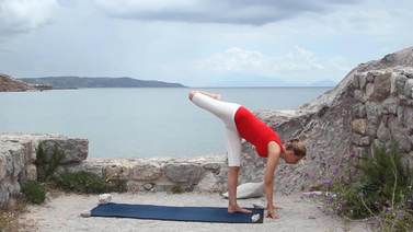 Yoga Video Starker Körper, klarer Geist - Teil 2: Für eine schöne Haltung und einen flachen Bauch