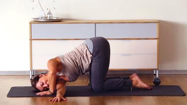 Yoga Video Faszien Yoga für einen gelösten Schulter-Nackenbereich