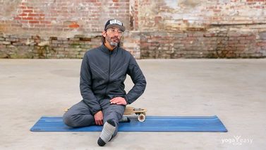 Yoga Video Mike Erler im Interview mit YogaEasy