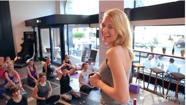 Yoga Video YogaEasy City Events: Annika Isterling