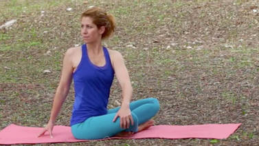 Yoga Video Abendyoga mit Anna Trökes